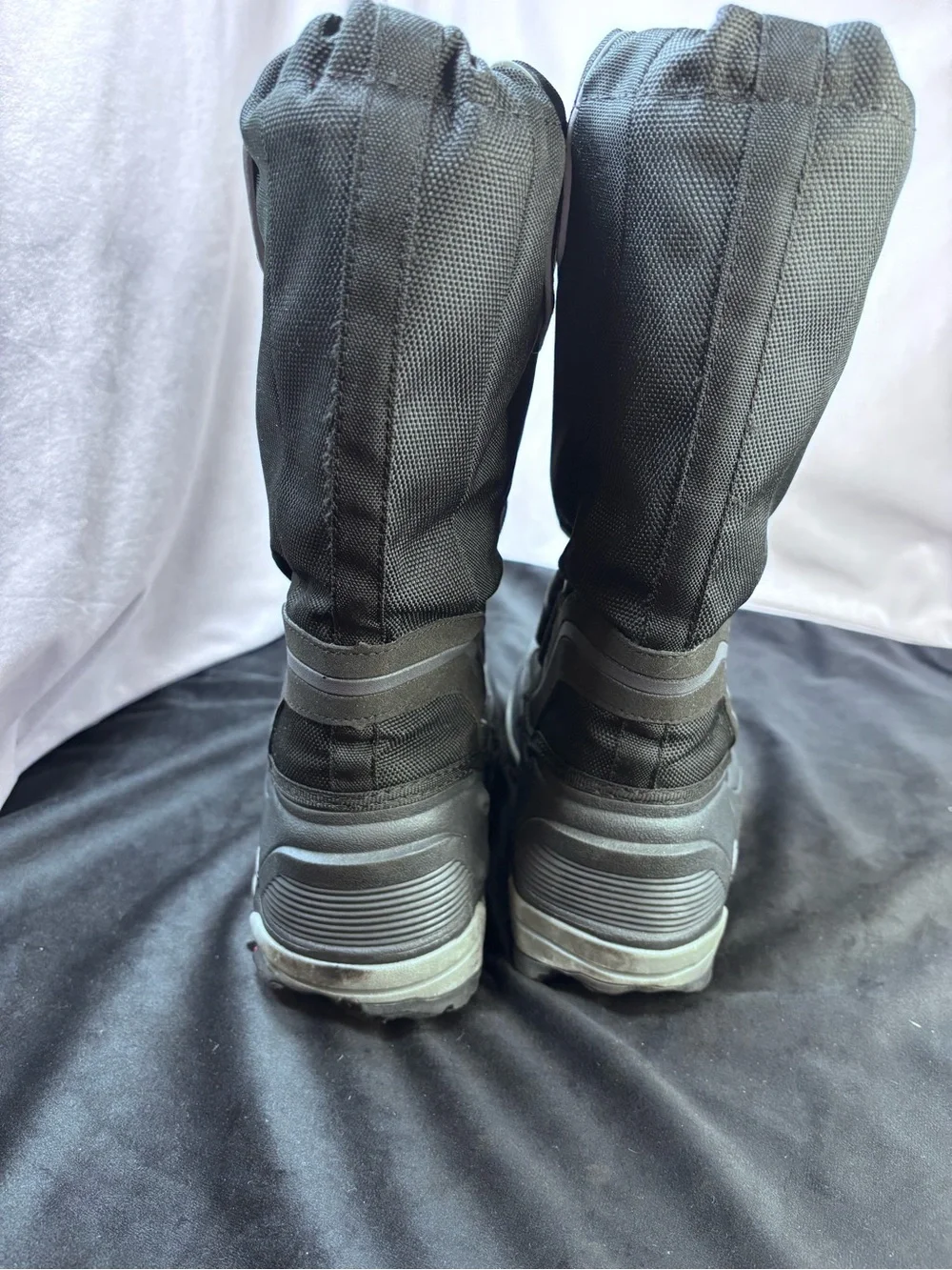 Kamik Whitehills Waterproof Insulated Winter Snow Boots Men’s 7 / Women’s 8.5